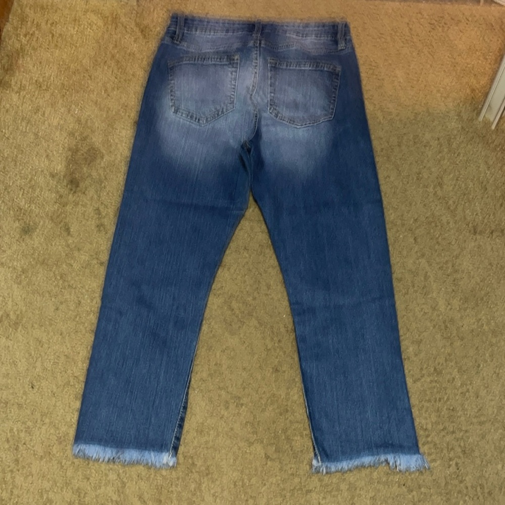 jeans - Picture 2 of 4
